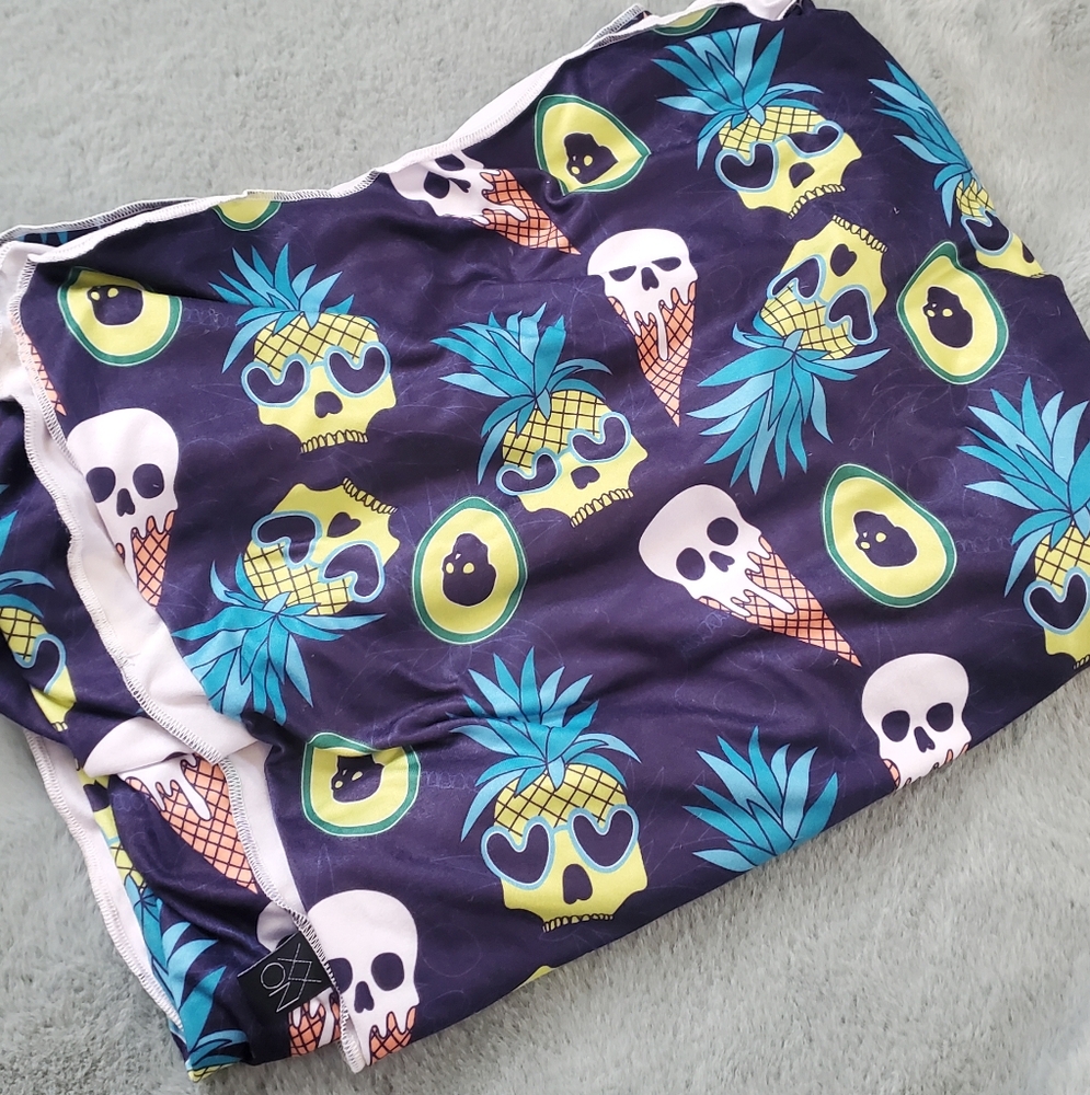 Noxx Skull Avocado Print Blanket